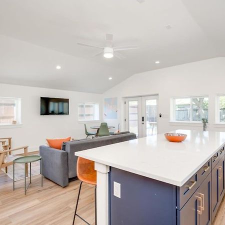 2 Kings Hot Tub Modern Cottage Hill Country Blanco エクステリア 写真